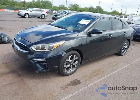 2019 Kia Forte Lxs z USA, uszkodzony, nr VIN 3KPF24AD7KE091727